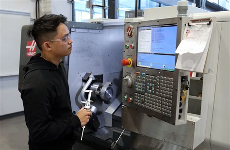 cnc machine repair classes|learn haas cnc.